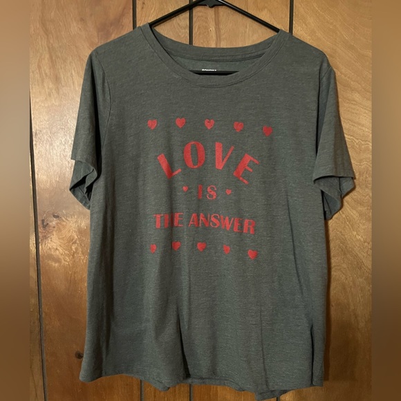 Women's Sonoma "Love Is The Answer" tee - Picture 1 of 4